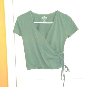 Hollister Green Baby Tee l Criss Cross Side Cinch